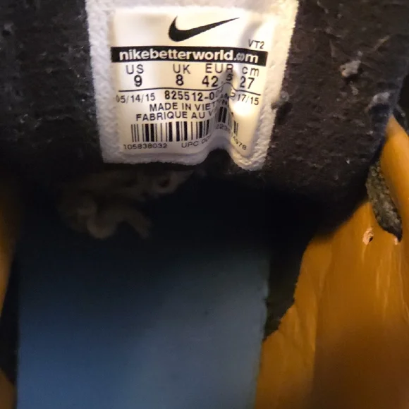 Nike Air Max Black and White with Tan Accents - Picture 3 of 5